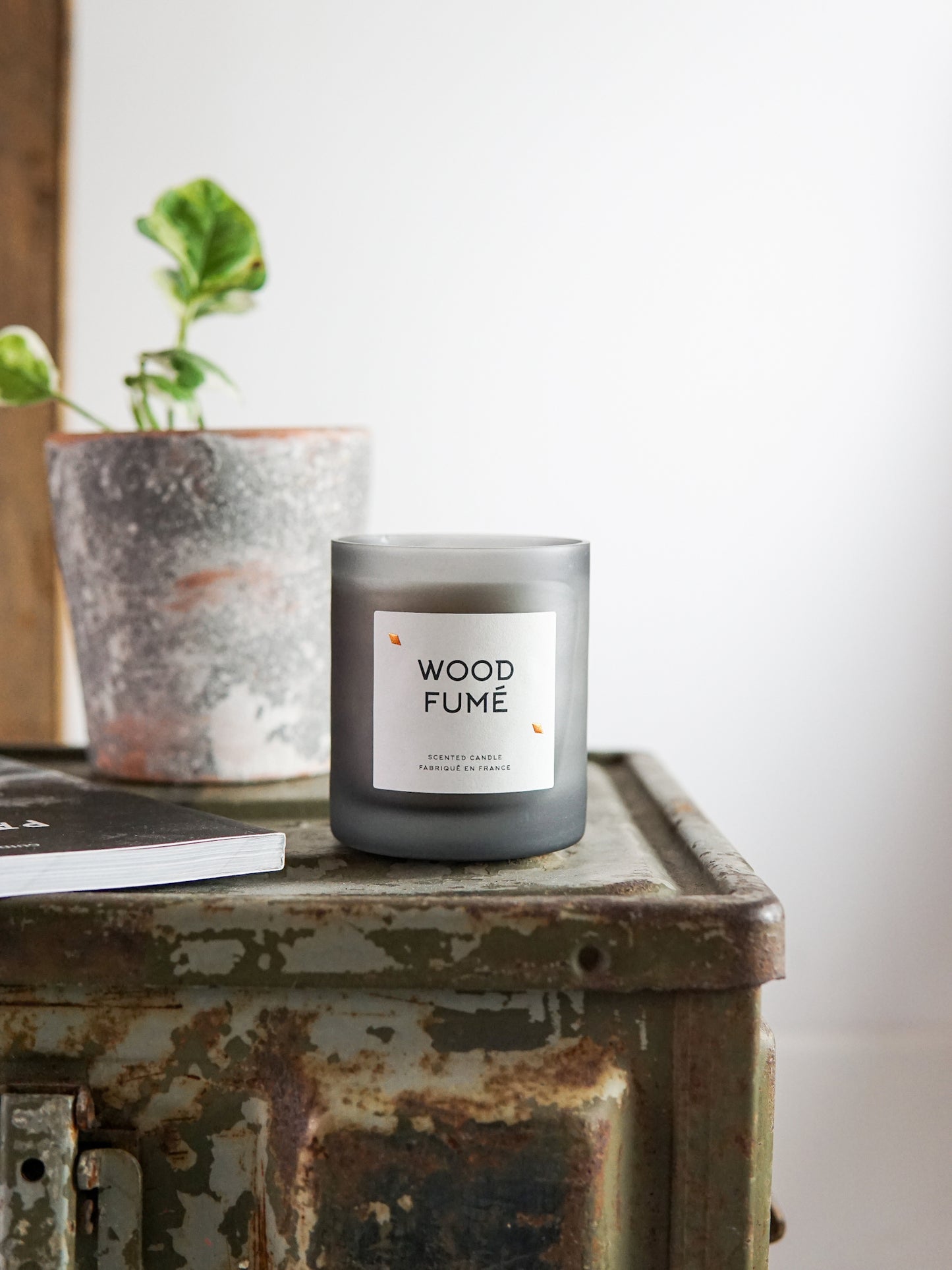 BOUGIE « WOOD FUME »